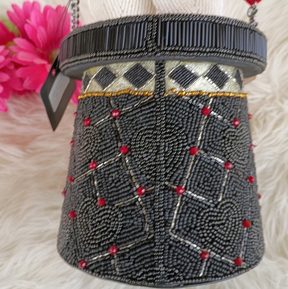 Mary Frances Red Black Hat Trick Beaded Magician's Rabbit In A Hat Novelty Bag - Picture 5 of 16